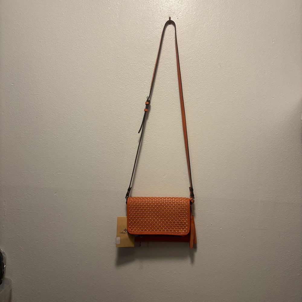 NWT Patricia Nash small corfu leather bag